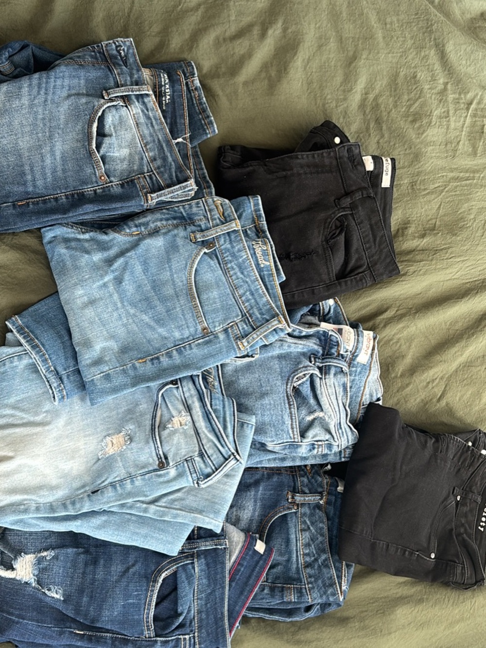 Women’s Denim Jeans - Casual Comfort